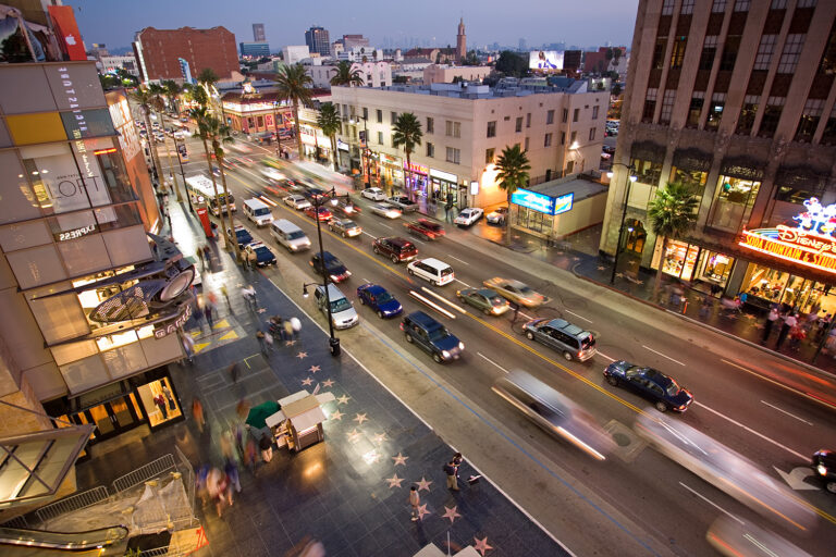 Hollywood_boulevard at night