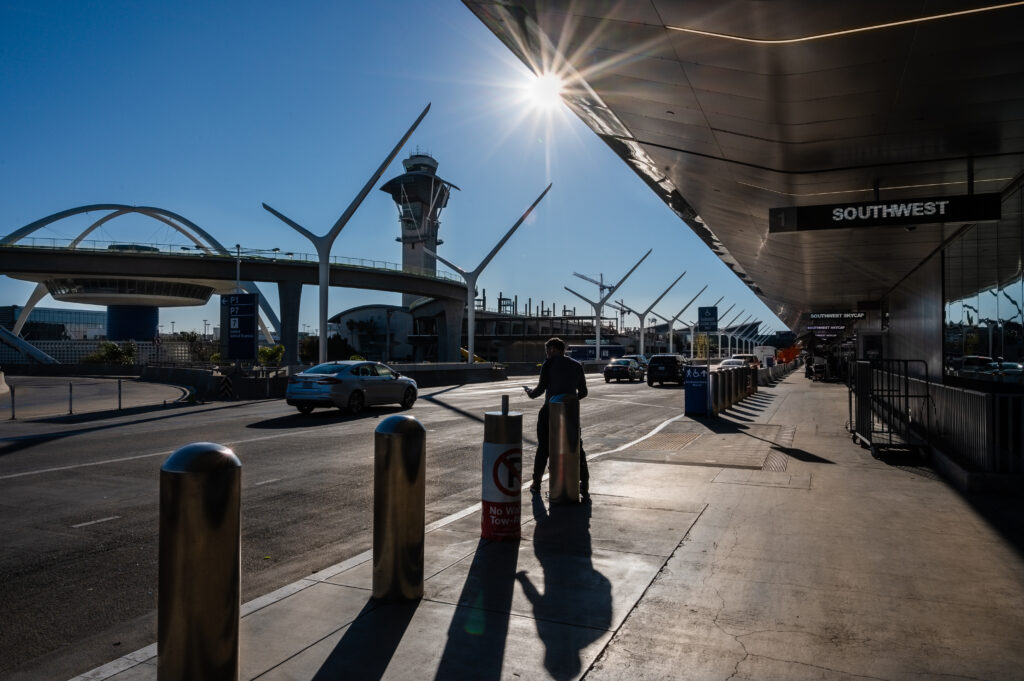 luxury LAX airport transportation vehicle